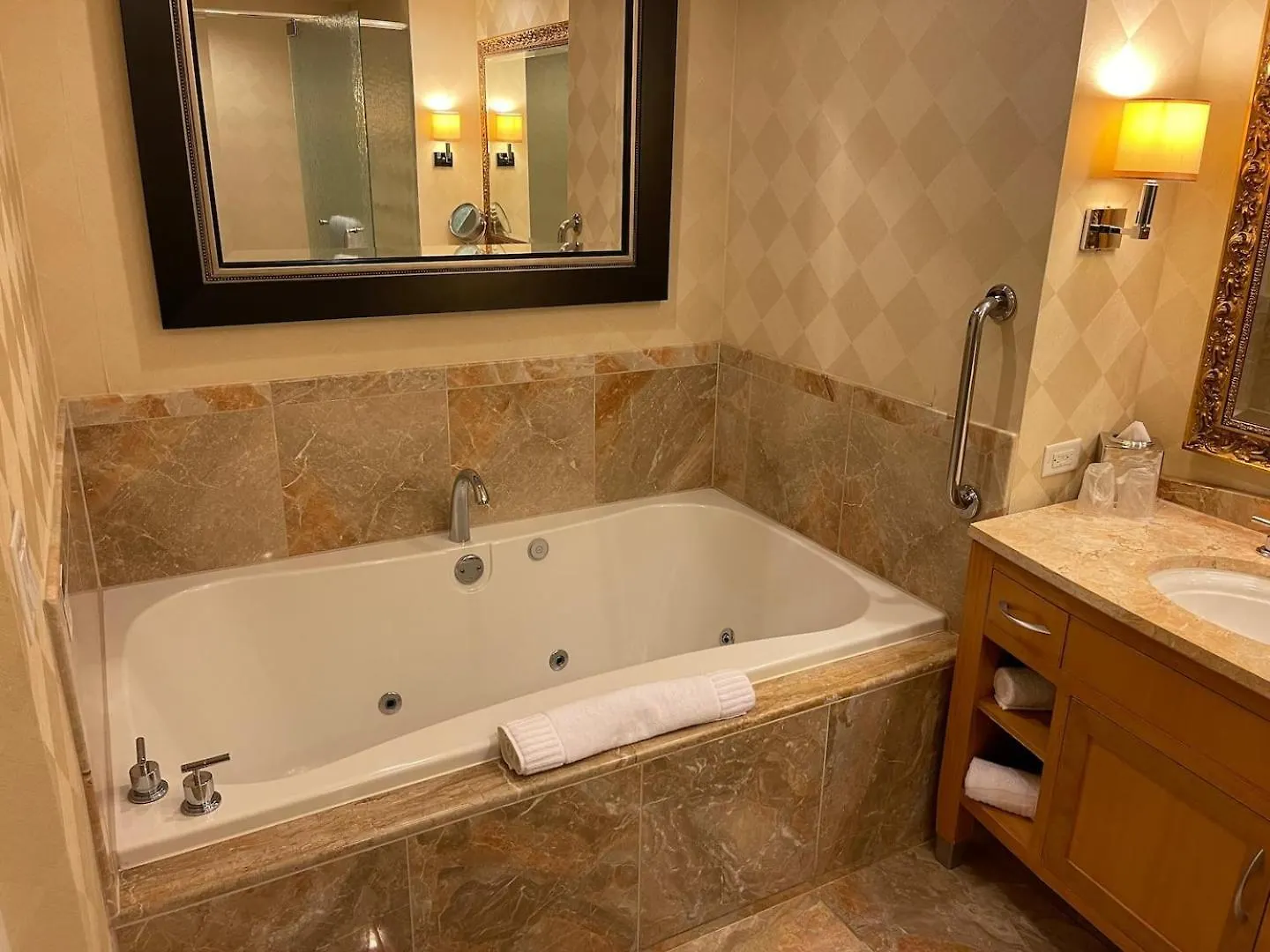 Five Star Trump Hotel No Resort And Cleaning Fees Las Vegas 0*,  Verenigde Staten